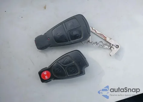 2000 Mercedes-Benz E 430 z USA, uszkodzony, nr VIN WDBJF70J9YB040502